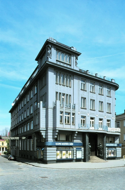 H.Králové - Galerie moderního umění