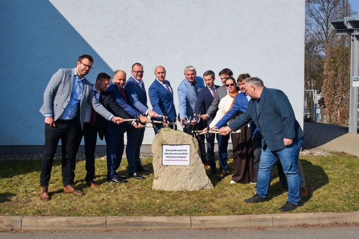 slavnostní poklep základního kamene