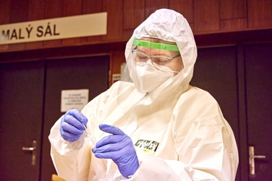 Počet nových případů covid-19 je nejnižší od začátku roku