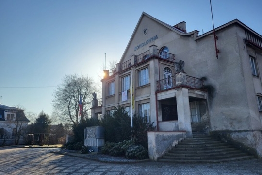 V Třebechovicích se lidé skládají na záchranu staré sokolovny