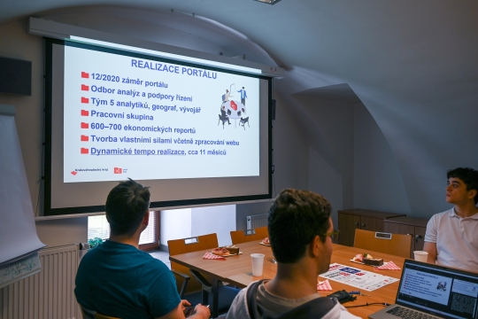 setkání Data KHK s Nadrchalem