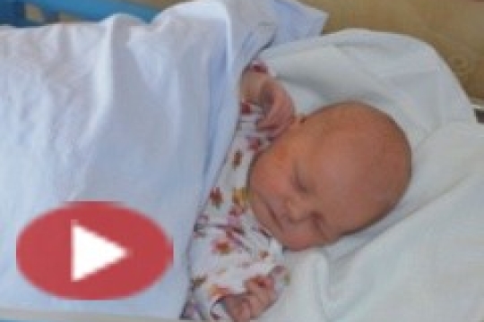 VIDEO: Prvním občánekm Královéhradeckého kraje roku 2015 je Andrea z Rychnovska