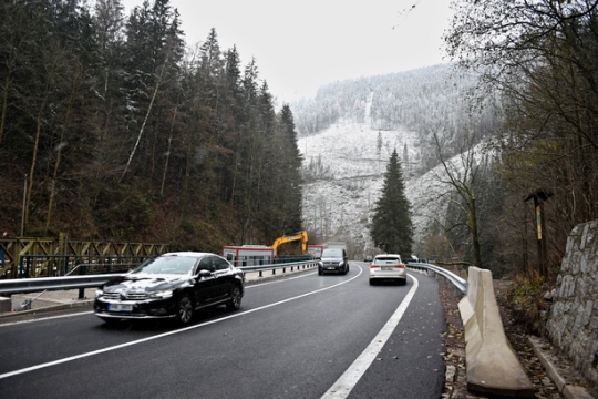 Cesta do Pece pod Sněžkou je bez omezení dopravy