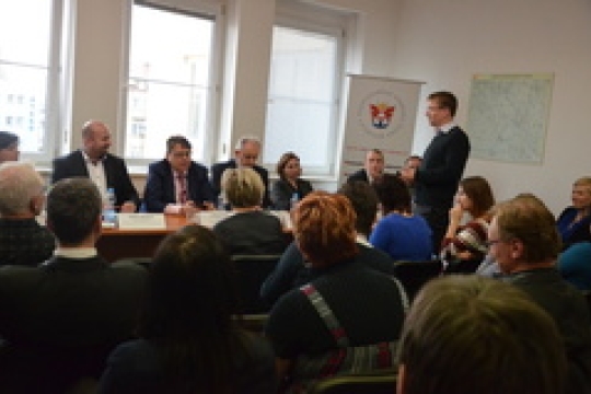 Kraj se podílí na řešení nedostatku kvalifikovaných pracovních sil ve firmách v regionu. Nabírat by se mohlo i v zahraničí