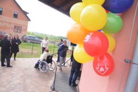 REPORTÁŽ: Nové chráněné bydlení v Hořicích