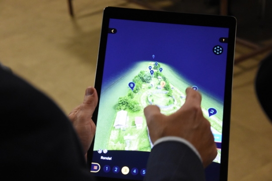 Unikátní rozšířená realita obohatí zážitek z pravěké vesnice ve Všestarech