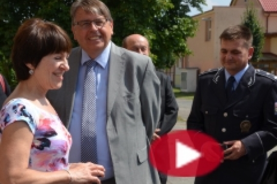 Hejtman Franc navštívil pobytové zařízení pro uprchlíky v Kostelci nad Orlicí