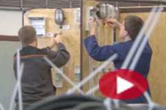 VIDEO: Soutěž odborných dovedností v Hradci Králové