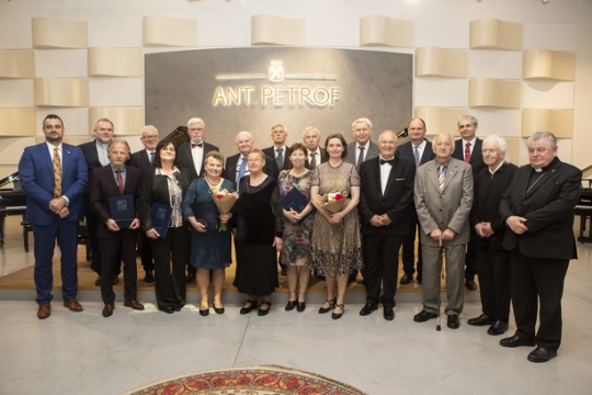 Královéhradecký kraj ocenil 20 významných osobností regionu