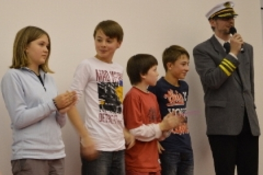Gymnázium v Novém Bydžově má svého prvního kosmonauta