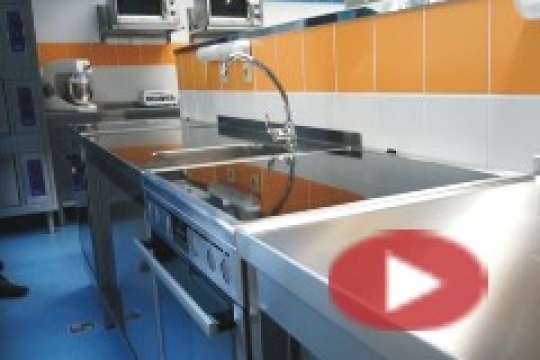 VIDEO: Nahlédněte pod pokličku studentům Střední hotelové školy a společného stravování z Teplic nad Metují