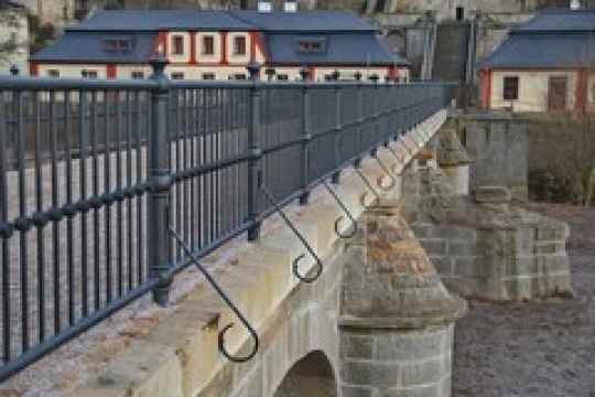 Hvězdárna, okružní křižovatka či obnova mostu přes zátopové území. To jsou jen některé z projektů přihlášených do soutěže Stavba roku 2017 Královéhrad