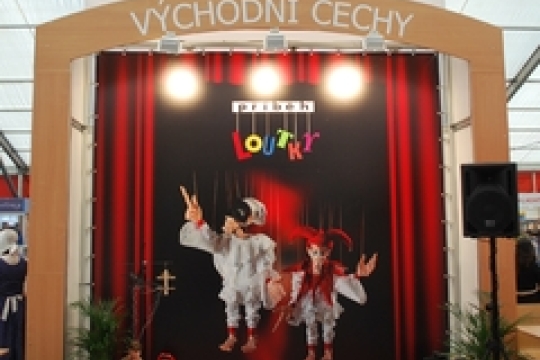 Východočeské loutkářství zazářilo na veletrhu Holiday World. Kraj získal cenu za nejlepší expozici