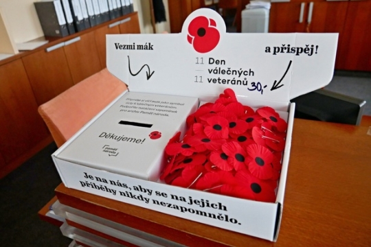 Začala sbírka ke Dni válečných veteránů, připojil se k ní i Královéhradecký kraj 