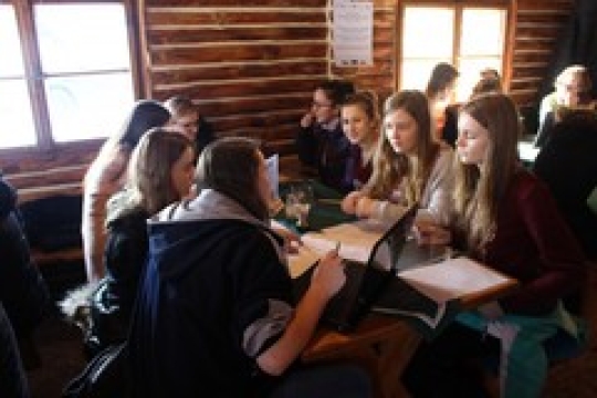 Studentky trutnovské "zdrávky" se chystají na stáž do Polska