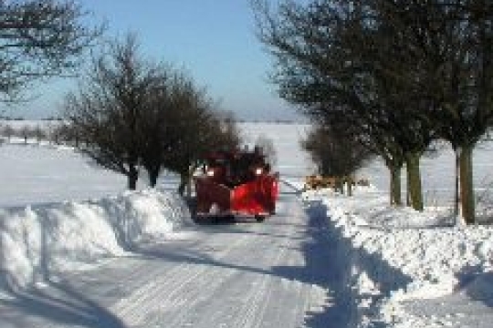 Zima na silnicích stála kraj zatím 110 milionů korun 