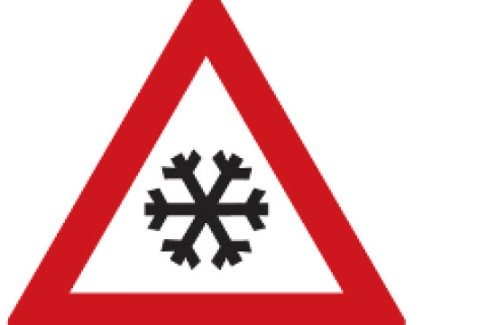 Ledovka dělala problémy i v Královéhradeckém kraji. Všechny silnice jsou už ale s opatrností sjízdné, říká hejtman Franc