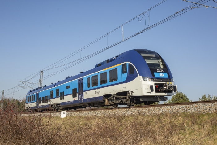 Od neděle 15. prosince dochází ke změně autobusových a vlakových jízdních řádů