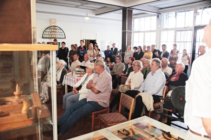 Výstava ukazuje 130 let řemeslného školství v Jaroměři